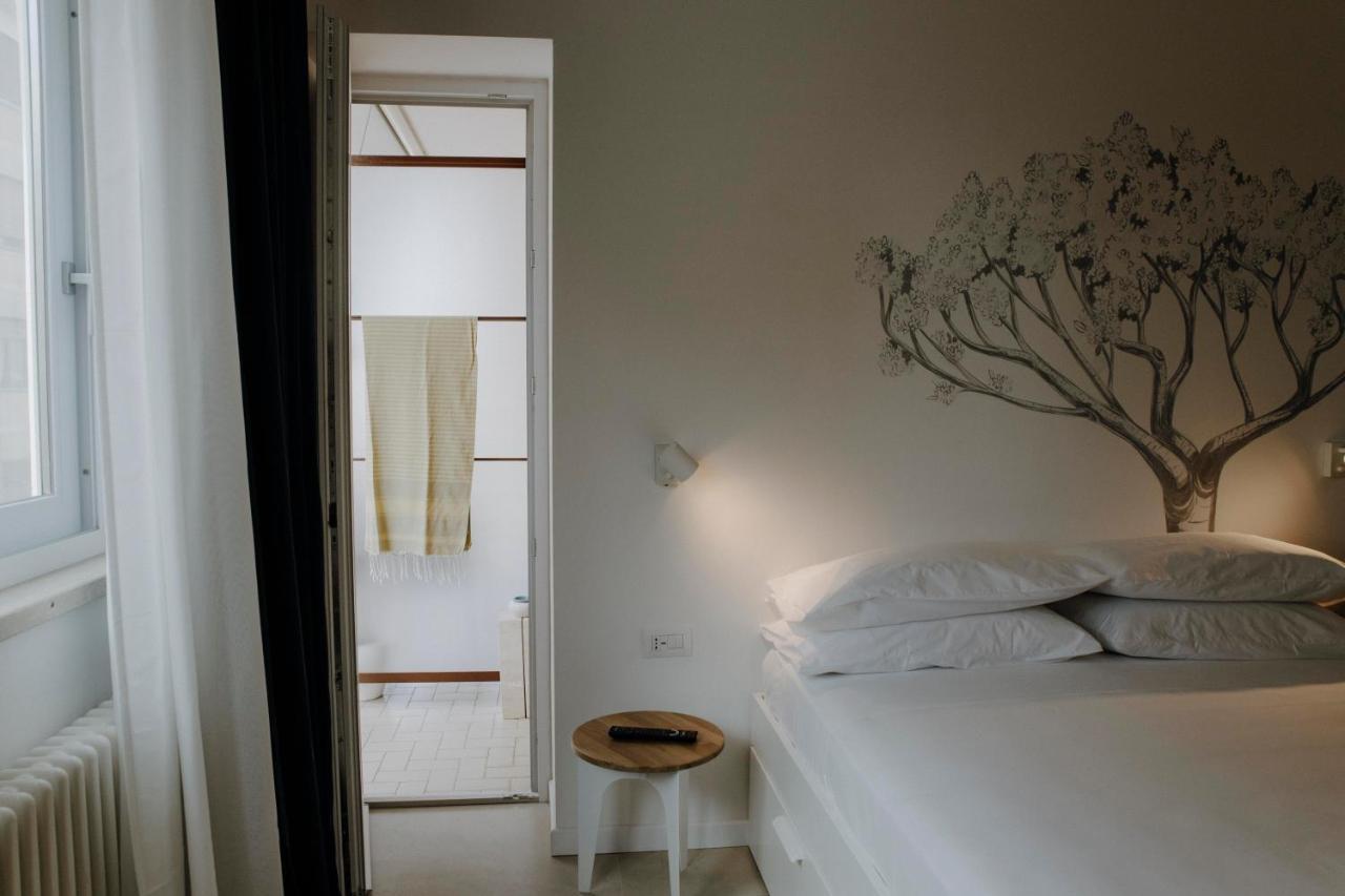 Petrarca17 Guest House A Due Passi Dal Mare Terracine Extérieur photo