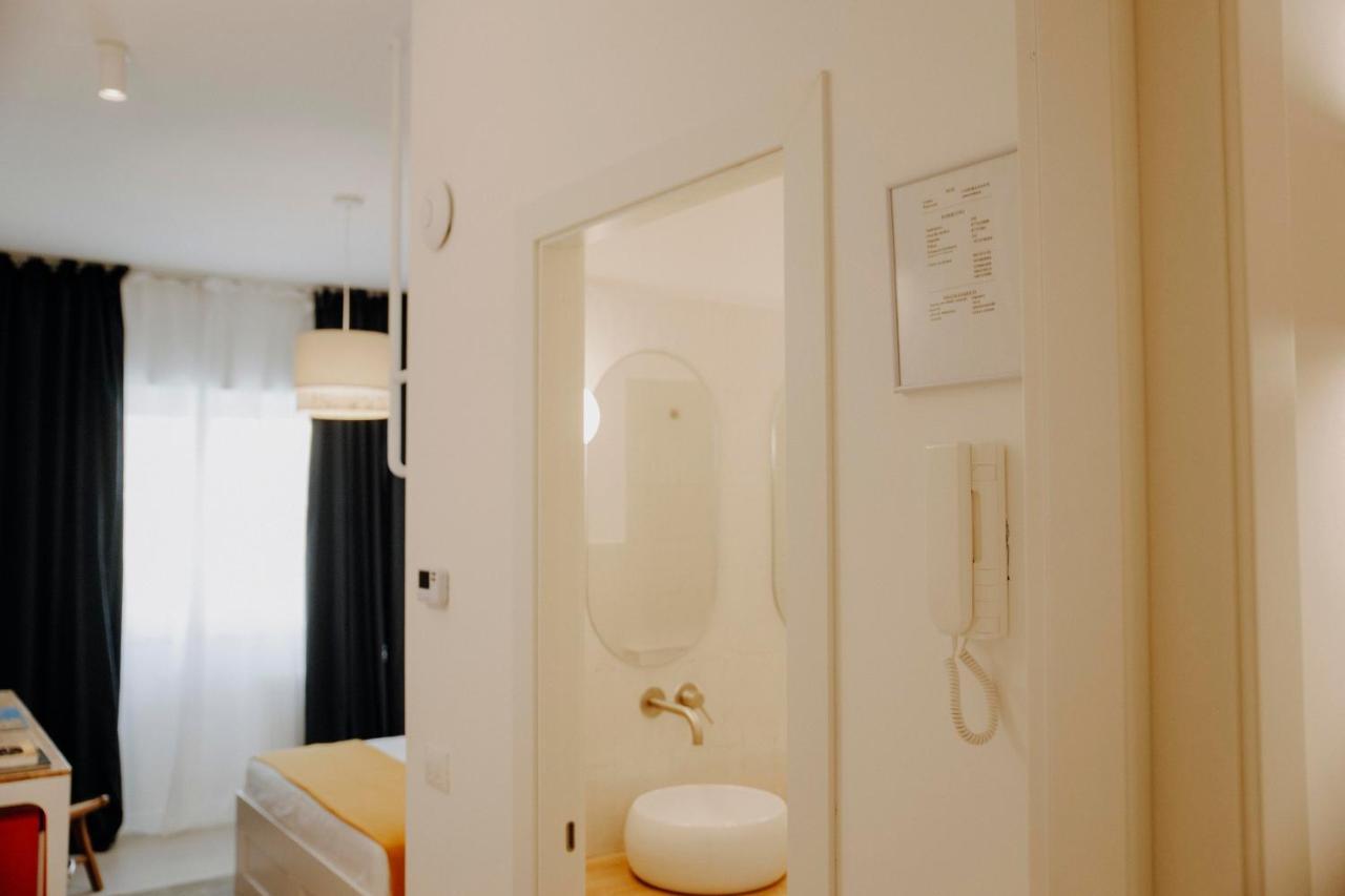 Petrarca17 Guest House A Due Passi Dal Mare Terracine Extérieur photo