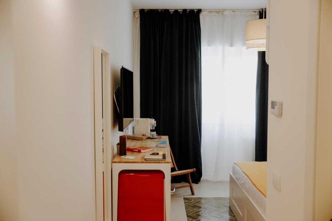 Petrarca17 Guest House A Due Passi Dal Mare Terracine Extérieur photo