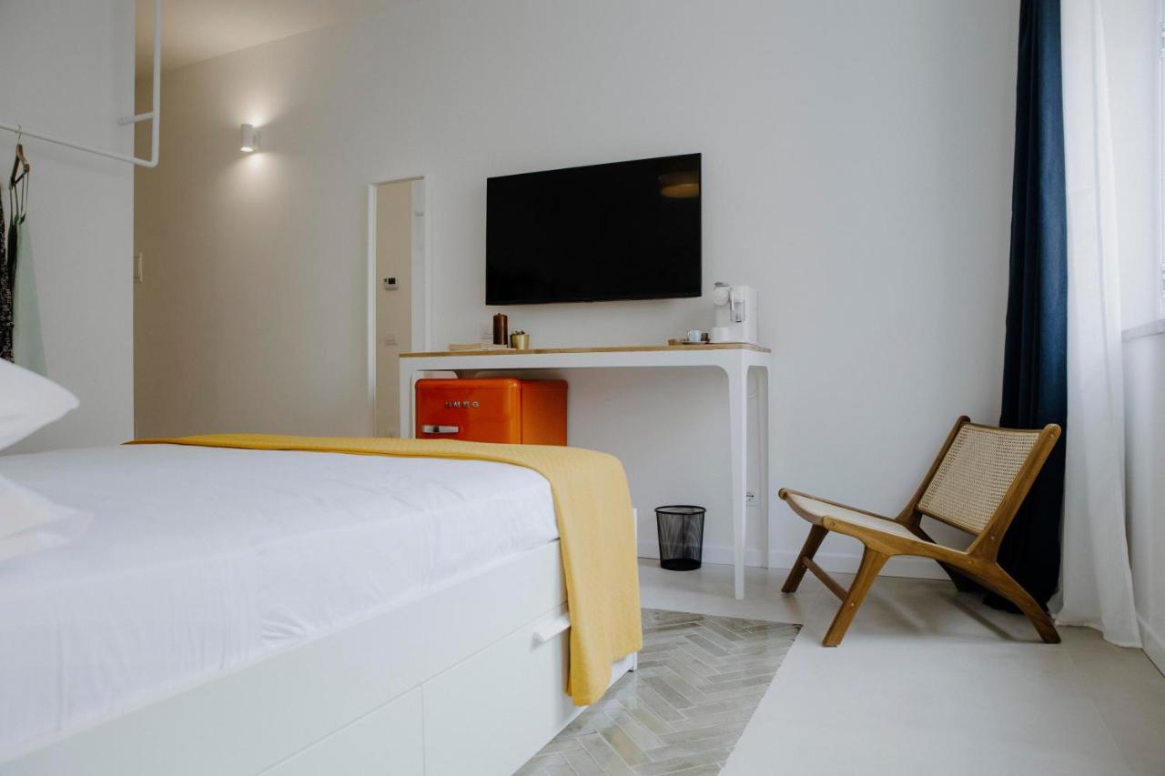Petrarca17 Guest House A Due Passi Dal Mare Terracine Extérieur photo